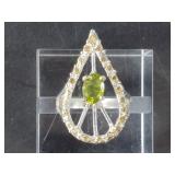 Sterling silver ring with peridot size 7