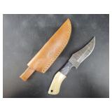 Fixed blade Damascus knife with leather sheath