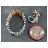 Lot of vintage jewelry
