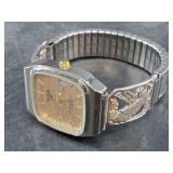 Black Hills gold quartz wrist watch, needs new bat