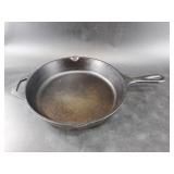 Cast iron pan