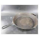 11' Lodge cast iron pan