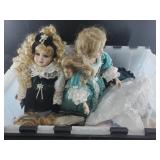 Tote lot of assorted dolls