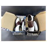2 Assorted pairs of shoes