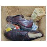 Lot with leather golf shoes and more