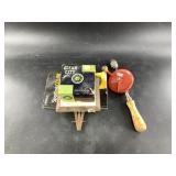 Mixed lot  with: vintage Ocean City fishing reel,