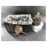 Small Alaska pipeline cutout, resin home dï¿½cor fig