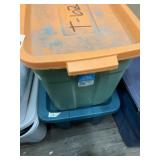Lot with many pieces of home dï¿½cor, a Dell Laptop,