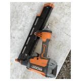 Rigid pneumatic nailer for framing