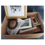 Lot with over a dozen small frames with and withou