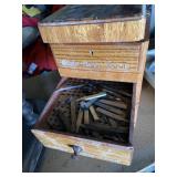 Wood 3 drawer tool box with cutting tips