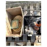 Lot with some home dï¿½cor and a very large glue gun