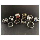 Selection of fashion rings: 2 are marked sterling