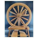 Wooden Spinning Wheel with Dual Treadles