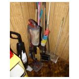 Brooms, Vacuums, sweepers.. Misc