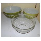 Pyrex mixing bowls