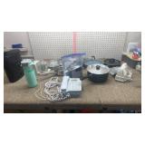 Pots/pans, electric knife, mixed, chopper