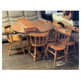Dining table w/ 2 leaves & 6 chairs