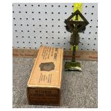 prewar Lionel No. 069 railroad crossing signal