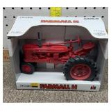 1/16 scale Farmall H narrow front diecast model