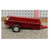 1/16 IH manure spreader
