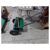 Scotts 2000 Lawn seerer / fertilizer