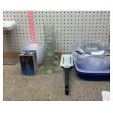 Containers, plastic bowls, glass mugs