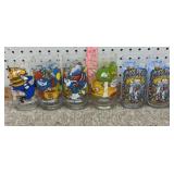 Smurfï¿½s, miss piggy, Charlie Brown glasses