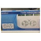 Twin window fan