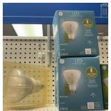 11 Bulbs, see all pictures