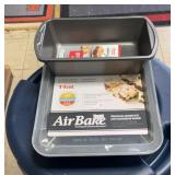 2 Loaf Pans & 1 Cake Pan