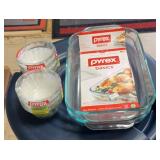 2 11in X 7in Baking Pans & 8 Custard Cups