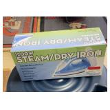 Steam / dry iron