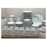 189 pcs Crown Victoria Lovelace fine china