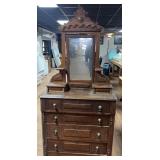Gentlemens dresser with mirror