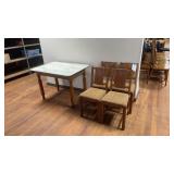 Kitchen table & 4 chairs