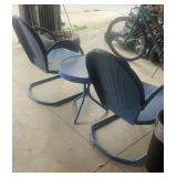 Metal deck chairs & table