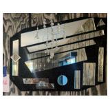 Artistic wall mirror