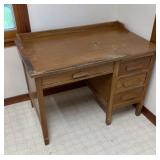 Wood teachers desk
