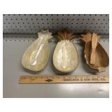 VTG Hawaiian Kamani Wood Pineapple Bowl & Knife