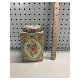 VTG Daher Decorated Tea Tin