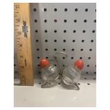 VTG Ribbed Glass Salt & Pepper Shakers with Rack
