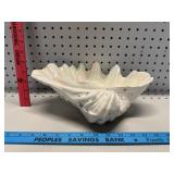 Vtg Ceramic & Iridescent Conch Bowl