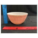 Vtg Pyrex #402 1.5 qt Pink Bowl
