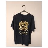 Queen Short Sleeve Tee Size L 2023 Rhapsody Tour