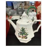 NIKKO Christmas Tea Pot and Lid 4 - Cup