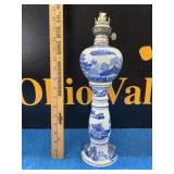 VTG Ceramic Oil Lamp Blue Willow Pattern
