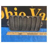 VTG Wagner Ware Cast Iron Cornbread Pan