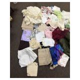 Linens, Placemats, Quilts, Fabrics