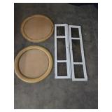 (2) White Pantry Doors & (2) VTG Round Mirror